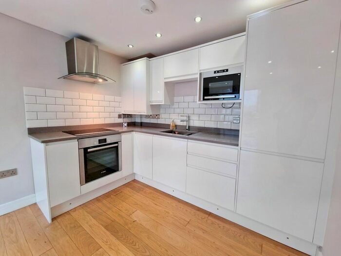 2 Bedroom End Of Terrace House To Rent In Channons Hill, Fishponds, Bristol, BS16