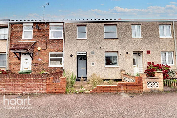 3 Bedroom Terraced House For Sale In Harebell Way, Romford, RM3