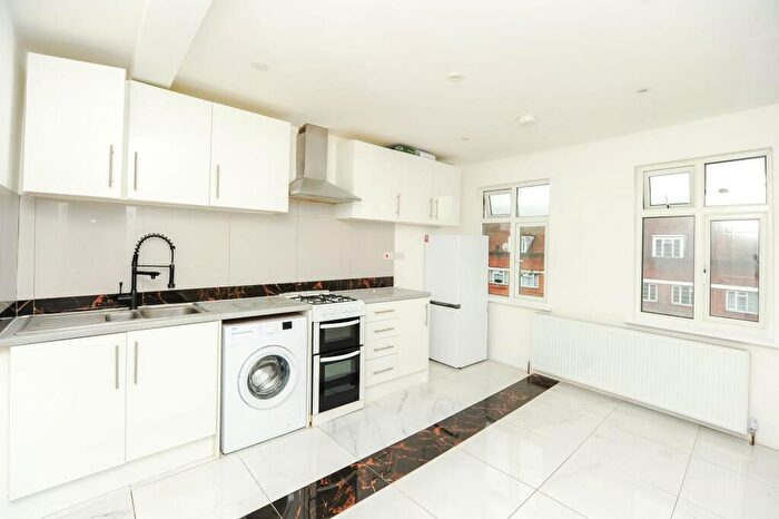 2 Bedroom Flat To Rent In Victoria Road, Ruislip, HA4