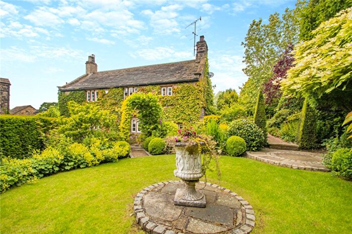 4 Bedroom Detached House For Sale In Stainburn Lane, Leathley, Otley, West Yorkshire, LS21