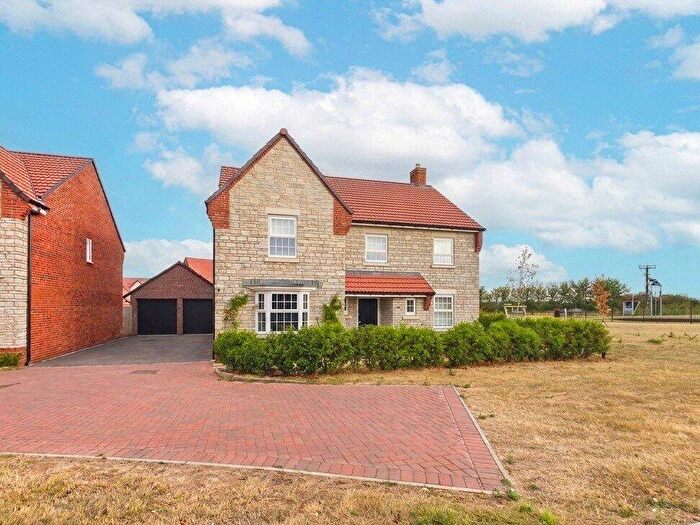 5 Bedroom Detached House For Sale In Epicure Road, Thornbury, Bristol, South Gloucestershire, BS35