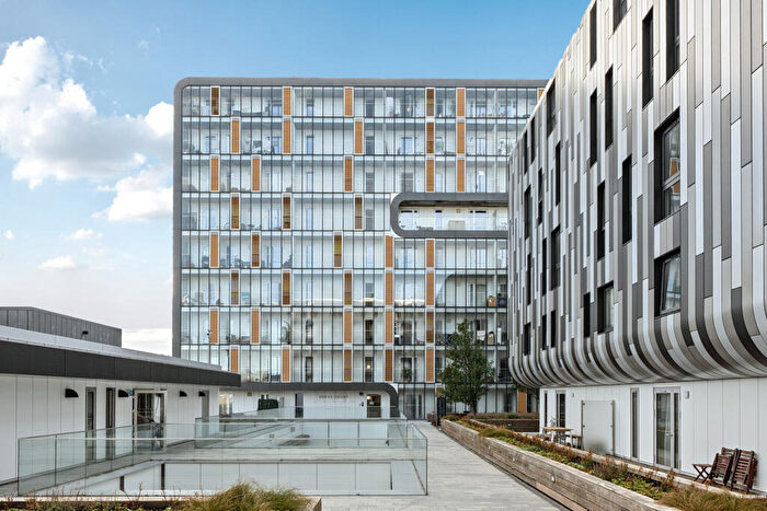 2 Bedroom Apartment For Sale In Love Lane, Woolwich, SE18