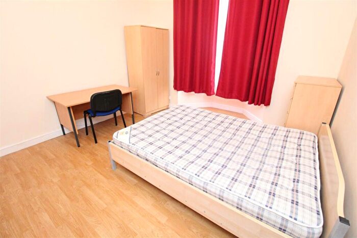 5 Bedroom Terraced House To Rent In Forster Road, Southampton, SO14