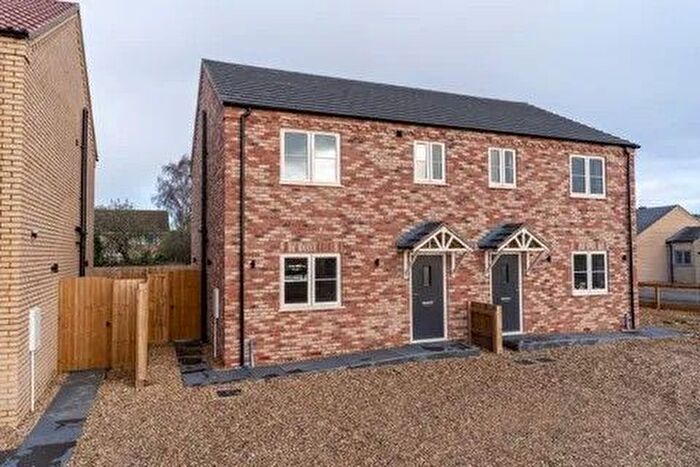 3 Bedroom Semi Detached House To Rent In Back Road, Gorefield, Wisbech, PE13