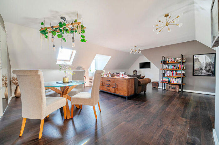 2 Bedroom Apartment For Sale In St. Barbaras Close, Ashchurch, Tewkesbury, GL20