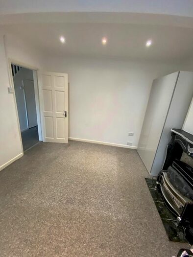 3 Bedroom Detached House To Rent In St. Andrews Avenue, Hornchurch, RM12