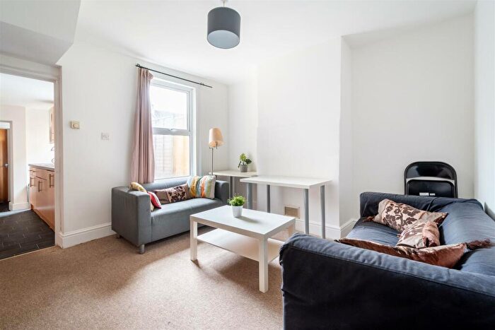 5 Bedroom Terraced House To Rent In Crandale Road, Bath, BA2