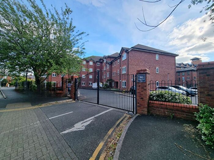 2 Bedroom Flat For Sale In Waterside, Chapel Road, Sale, M33