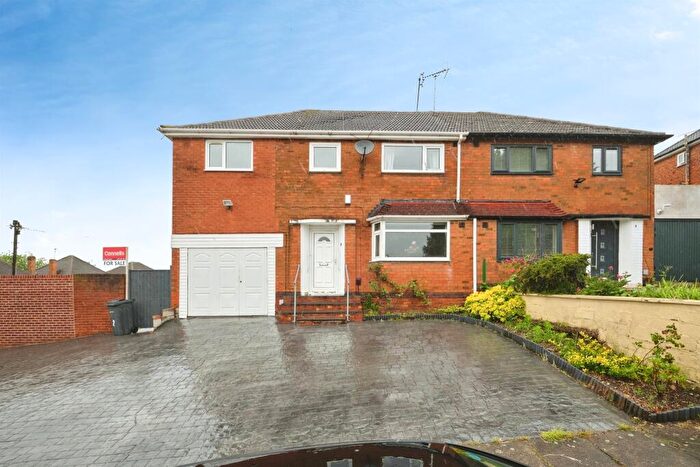 5 Bedroom Semi Detached House For Sale In Bewlys Avenue, Birmingham, B20