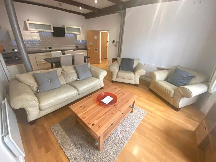 2 Bedroom Apartment To Rent In Princess Street, Manchester City Centre, Manchester, M1