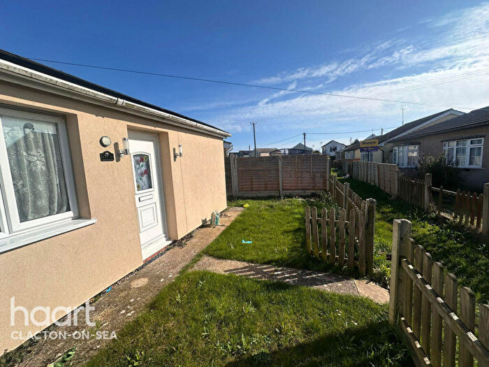 2 Bedroom Bungalow To Rent In Colne Way, Clacton-On-Sea, CO16