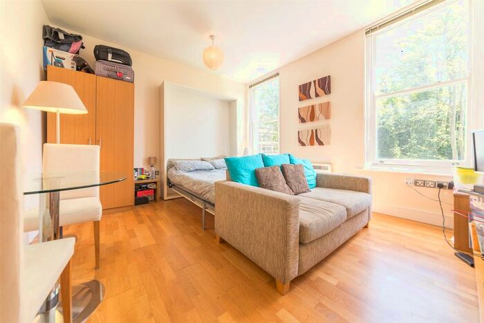 Studio To Rent In Breakspears Road, London, SE4