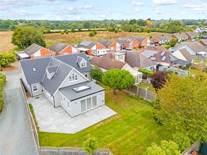 4 Bedroom Detached House For Sale In Evelyn Road, Willows Green, Chelmsford, Essex, CM3
