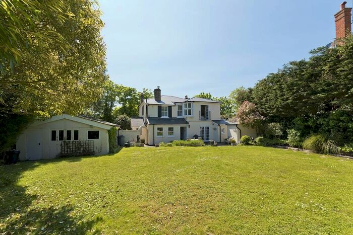 4 Bedroom Detached House To Rent In Knipp Hill, Cobham, KT11