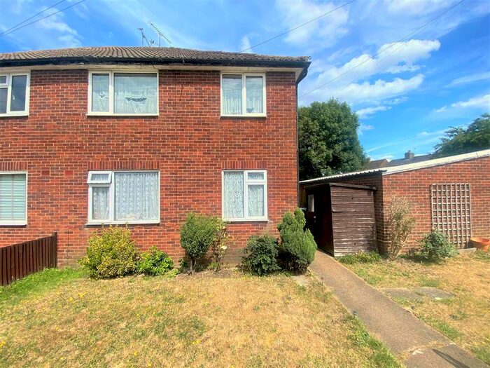 2 Bedroom Maisonette To Rent In Orchard Close, Denham, UB9