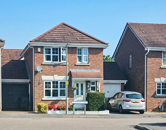 3 Bedroom Detached House To Rent In St. Pauls Close, Tongham, Farnham, Surrey, GU10