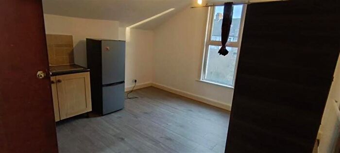 Studio To Rent In Broxholm Road, Norwood, SE27