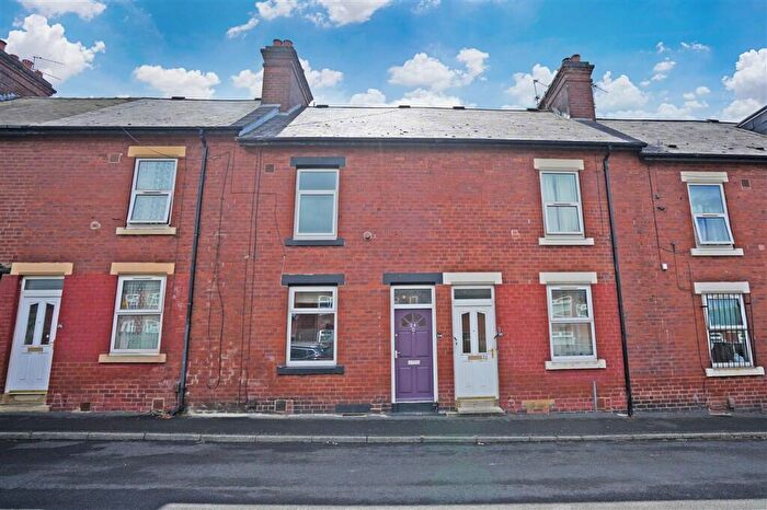 2 Bedroom Terraced House For Sale In Dent Street, Leeds, LS9