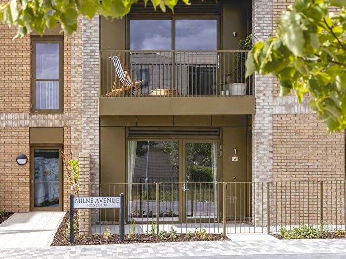 2 Bedroom Flat To Rent In Dobb Way, Cambridge, CB3