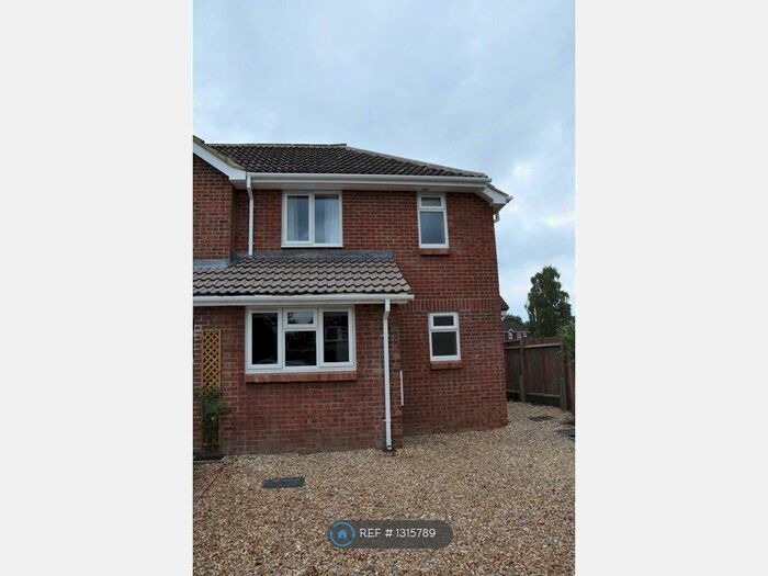 2 Bedroom Semi-Detached House To Rent In Bluebell Road, Bordon, GU35