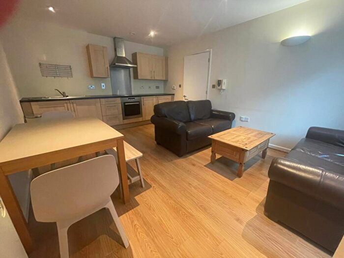 1 Bedroom Flat To Rent In West Street, Sheffield, South Yorkshire, S1