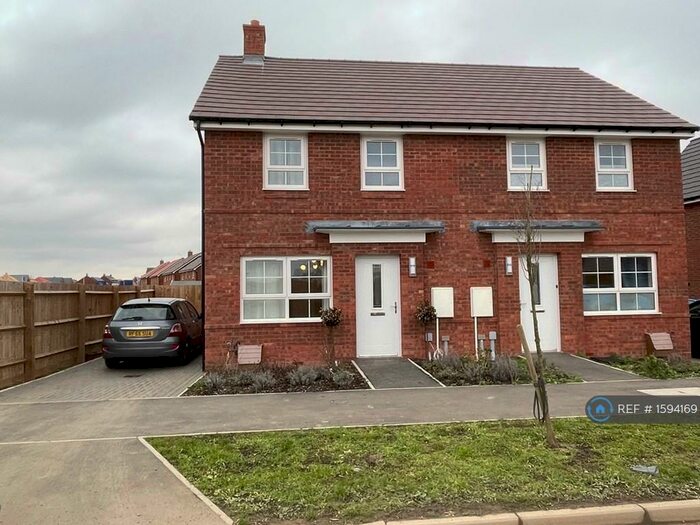 3 Bedroom Semi-Detached House To Rent In Armstrong Fields, Broughton, Aylesbury, HP22