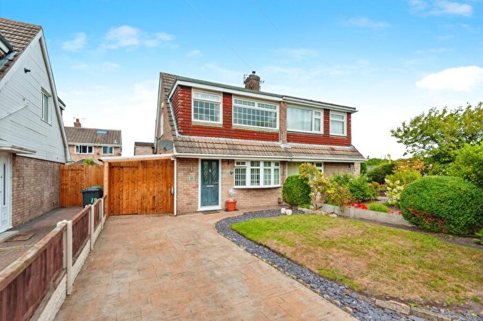 3 Bedroom Semi-Detached House For Sale In Kelk Beck Close, Maghull, Merseyside, L31