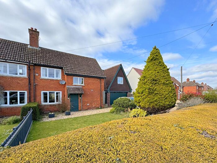 5 Bedroom Semi-Detached House For Sale In New Road, Bromham, Wiltshire, SN15