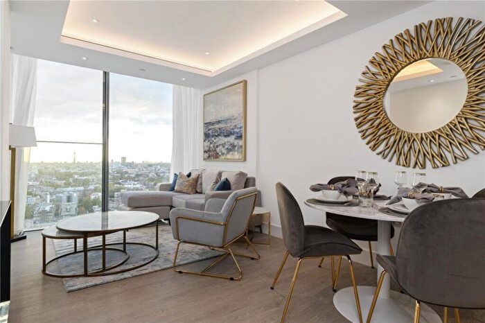 2 Bedroom Apartment To Rent In Bollinder Place, Carrara Tower, EC1V