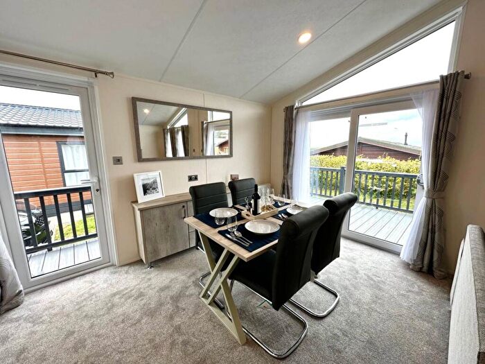 2 Bedroom Lodge For Sale In Ilfracombe, Devon, EX34