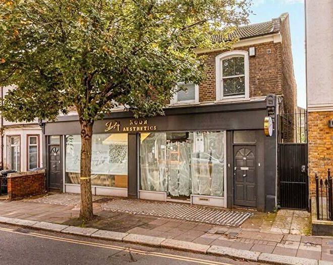 2 Bedroom Terraced House To Rent In Churchfield Road, London, W3