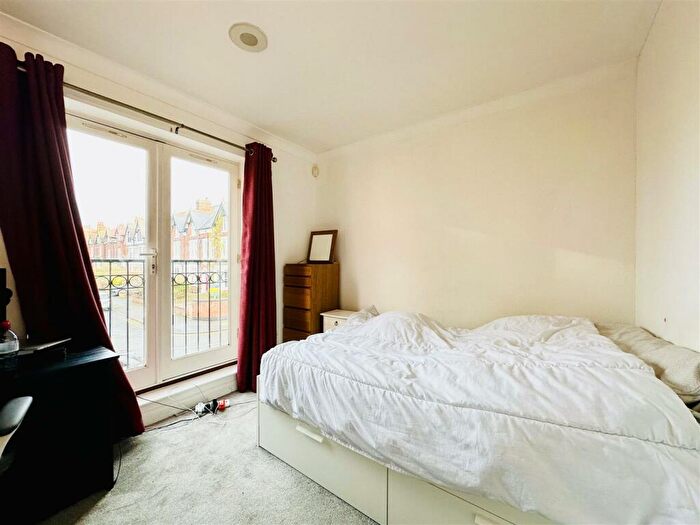 4 Bedroom House To Rent In St Nicholas Place, Milford Street, Derby, DE1