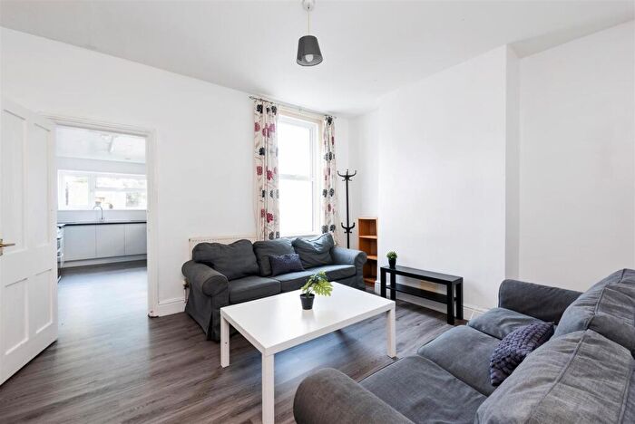 6 Bedroom Terraced House To Rent In St. Peters Terrace, Bath, BA2