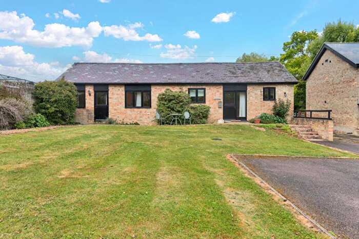 2 Bedroom Detached Bungalow To Rent In Cheyney Street, Steeple Morden, SG8