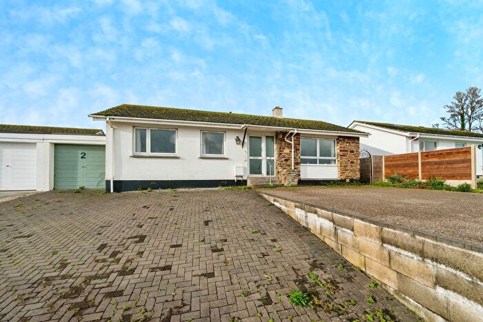 3 Bedroom Detached Bungalow For Sale In Porthilly View, Padstow, PL28