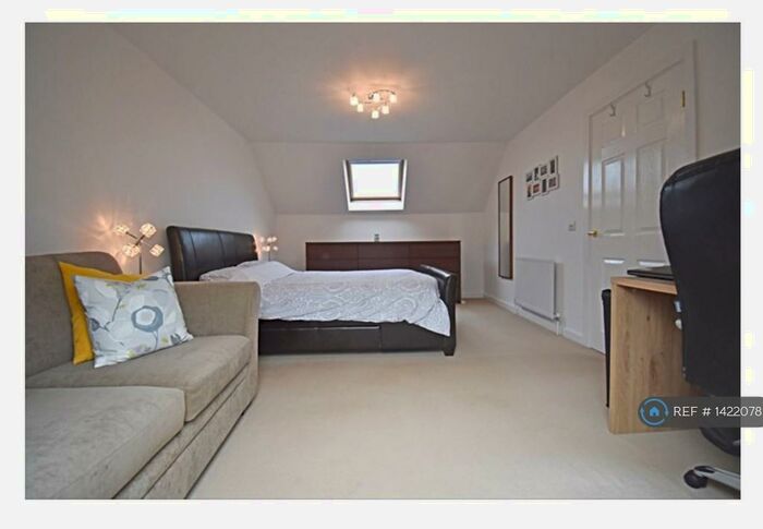 2 Bedroom Terraced House To Rent In Jefferson Road, Basingstoke, RG21