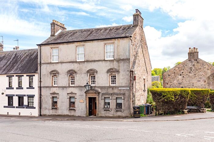 4 Bedroom Terraced House For Sale In The Cross, Kilbarchan, Renfrewshire, PA10