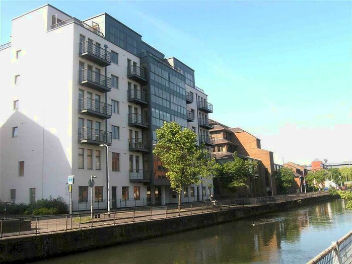 2 Bedroom Apartment To Rent In Queens Wharf, Queen's Road, Reading, Berkshire, RG1