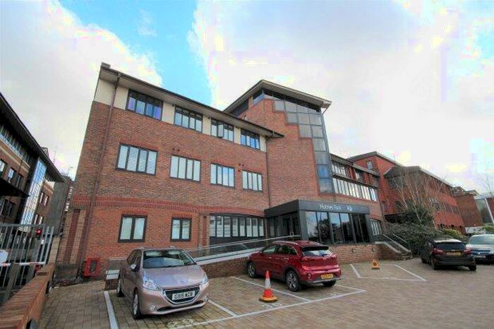 Studio To Rent In Holmes Park, Horsham, RH12