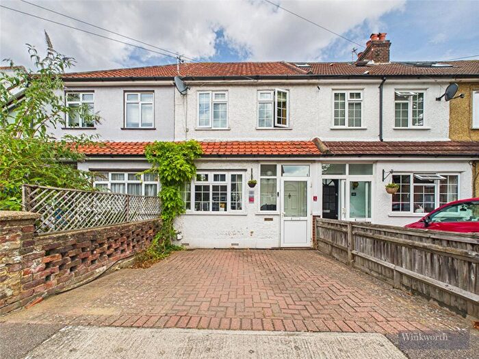 2 Bedroom Terraced House For Sale In Tolworth Road, Surbiton, KT6
