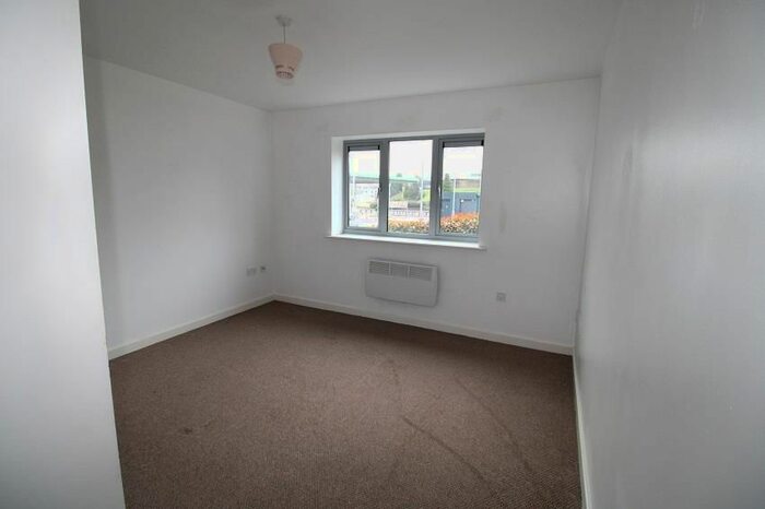 1 Bedroom Flat To Rent In Times Square Avenue, Brierley Hill, DY5