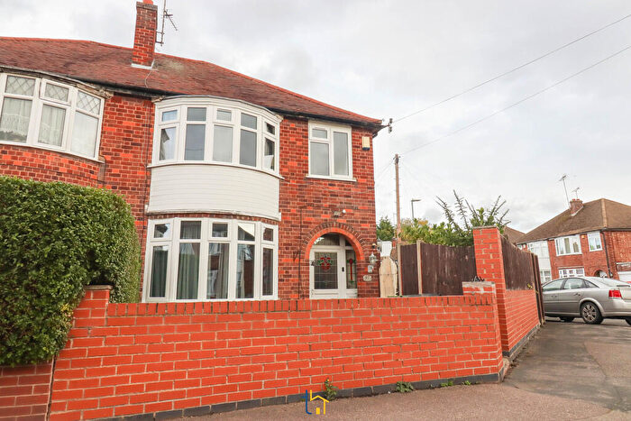 3 Bedroom Semi Detached House To Rent In Braunstone Close, Leicester, LE3