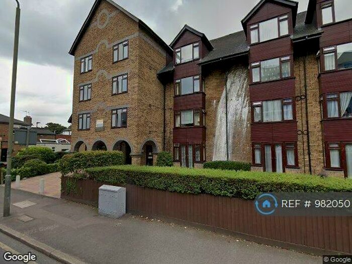 1 Bedroom Flat To Rent In Sheridan Lodge, Bromley, BR2