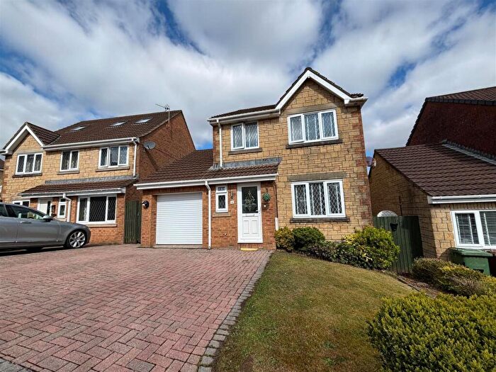 3 Bedroom Detached House For Sale In Clos Yr Arad., Caerphilly, CF83