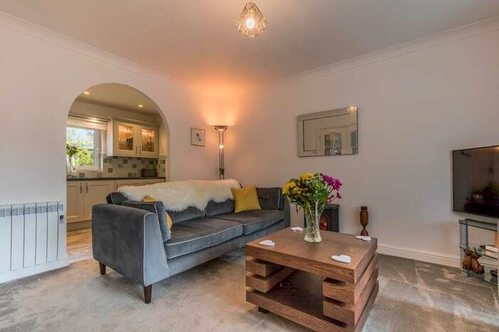 2 Bedroom Detached Bungalow For Sale In 10 The Ashes, Milnthorpe, LA7