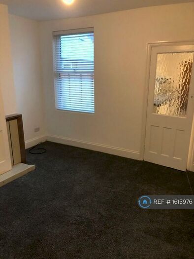 1 Bedroom Flat To Rent In Other Rd, Redditch, B98