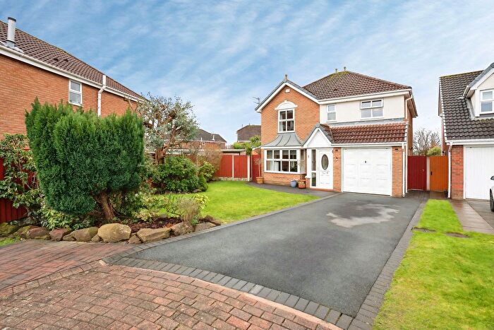 4 Bedroom Detached House For Sale In Burton Close, Widnes, WA8