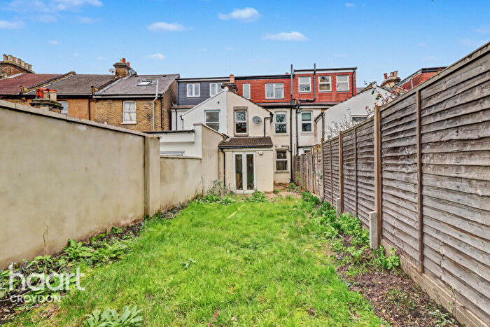 5 Bedroom Terraced House For Sale In Oval Road, Croydon, CR0