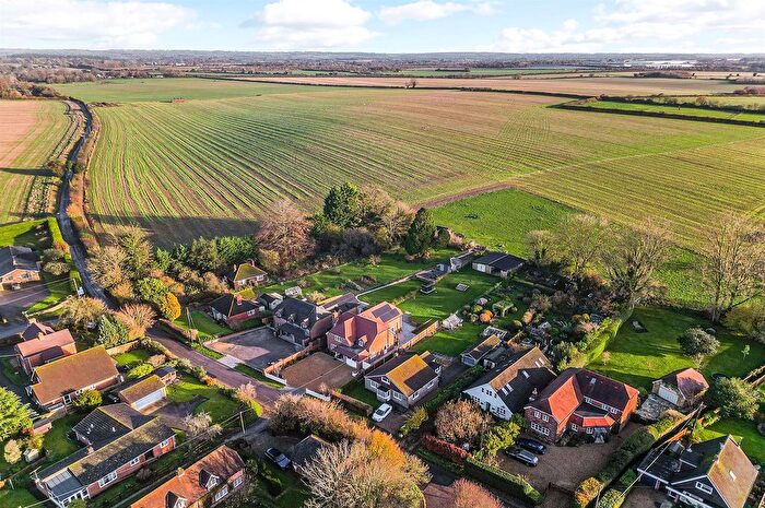3 Bedroom Bungalow For Sale In Sarson Lane, Amport, Andover, SP11