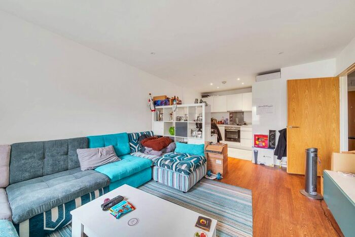 1 Bedroom Flat To Rent In Howard Road, Stanmore, HA7